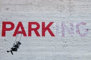 Обои на рабочий стол: banksy, girl, graffiti, park-ing, stencil