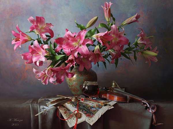 Андрей Морозов, бокал вина, ваза, лилии, натюрморт, перо, скрипка, стиль, фон, цветы