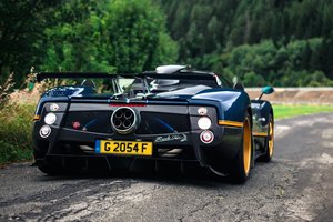 Обои на рабочий стол: pagani, Pagani Zonda Unica, supercar, Пагани Зонда