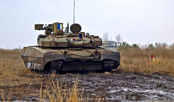 Обои на рабочий стол: поле, т-84 оплот, танк, украина