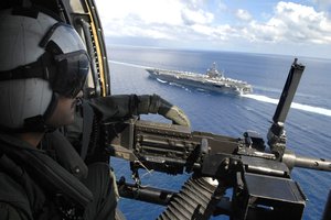 Обои на рабочий стол: военный, корабль, море, небо, пулемет