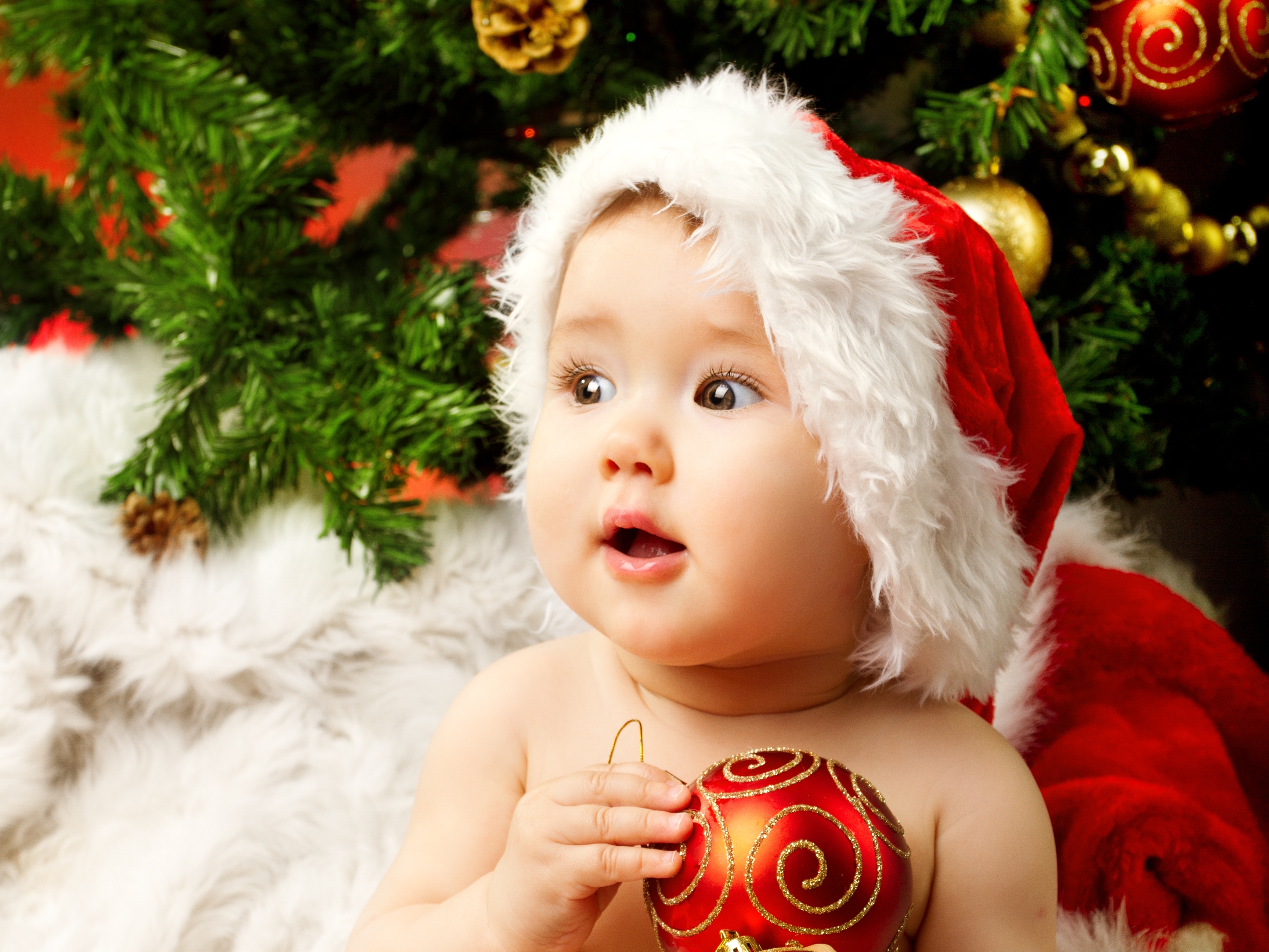 adorable, amazing little girl, baby, beautiful, children, christmas tree, enjoy, happy, kid, little santa claus Costume, merry christmas, new year, дети, красивая, маленький костюм Санта-Клауса, наслаждайтесь, новогодняя елка, новый год, прелестный, ребёнок, с Рождеством Христовым, счастливые, удивительная маленькая девочка