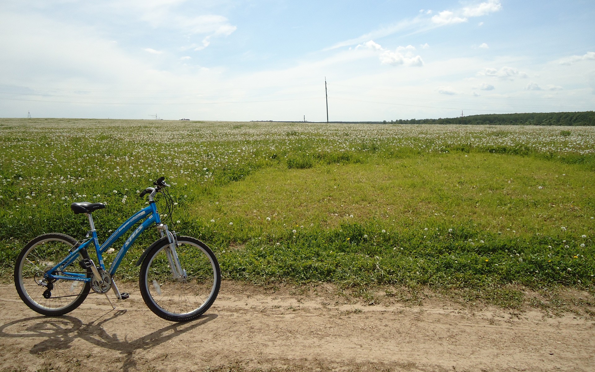 велосипед, луг, небо, пейзаж, трава