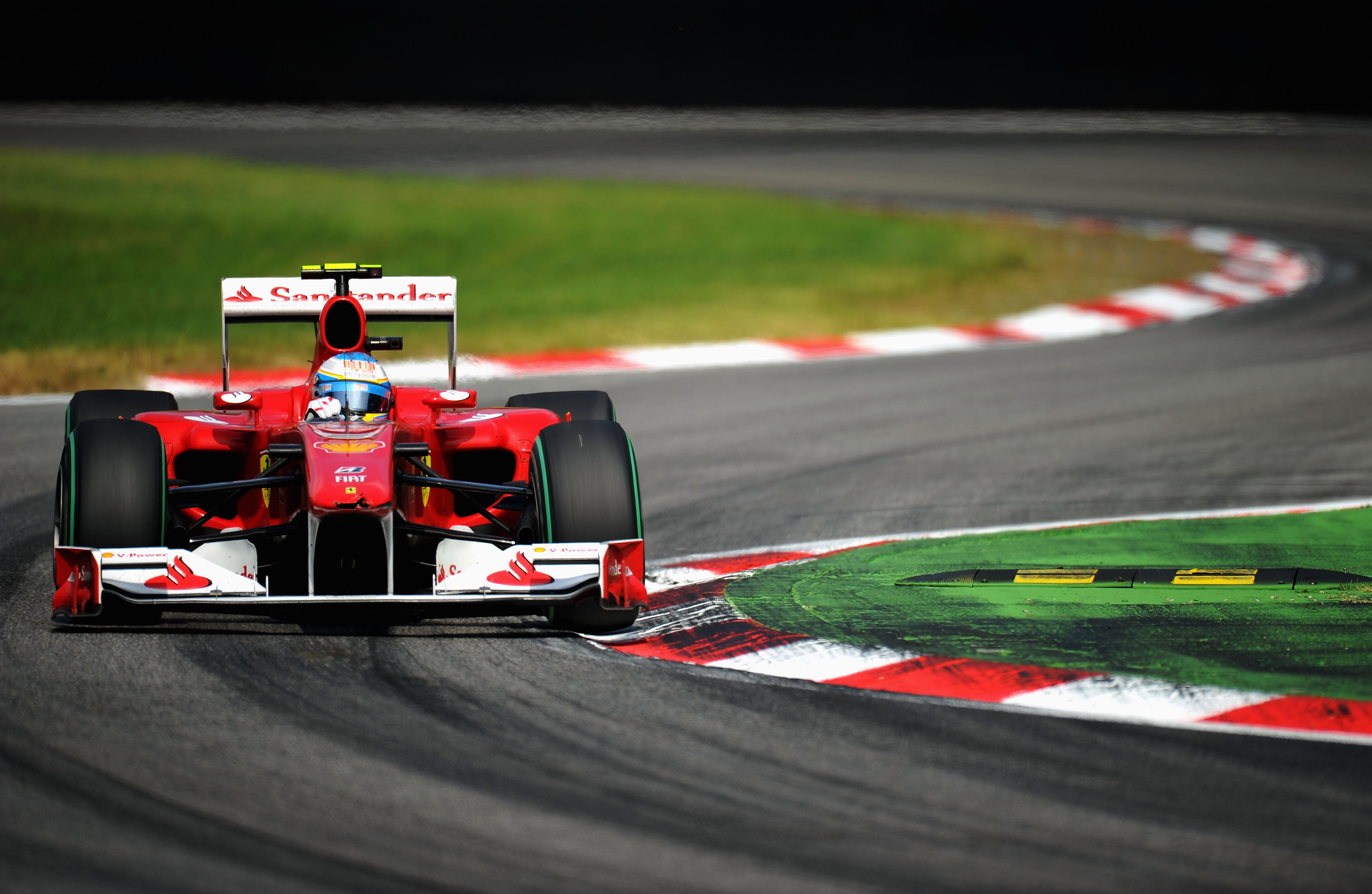 Ferrari гонки скорость бесплатно